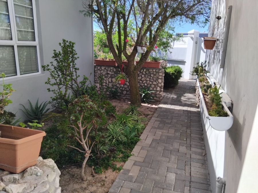 9 Bedroom Property for Sale in Country Club Western Cape